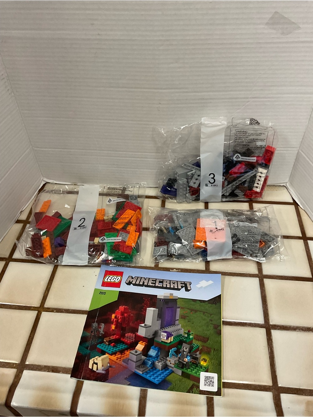 LEGO Minecraft Ruined Portal Playset - Green, Blue, Purple, Red - Picture 4 of 6